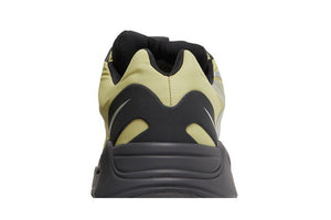 Yeezy Boost 700 Mnvn Resin
