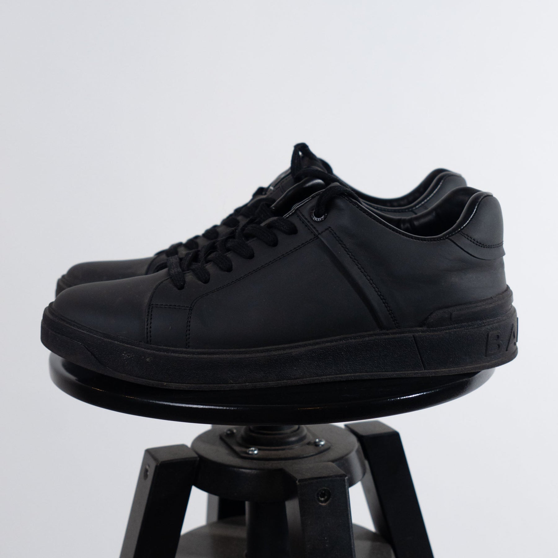 Balmain B-Court Trainers In Calfskin (UK 8)