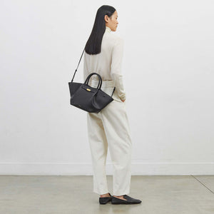 DeMellier The Midi New York mocha small grain