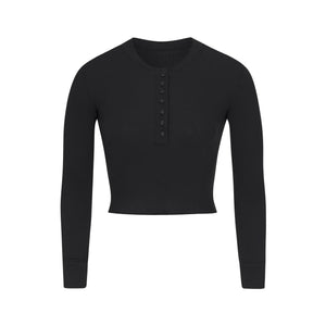 SKIMS COTTON RIB LONG SLEEVE CROP HENLEY SOOT
