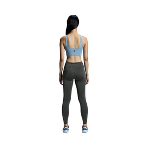 On Core 2-In-1 Crop Chambray