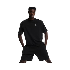 On Focus Tech Shorts Black