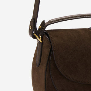 DeMellier The Siena Saddle mocha suede & mocha small grain