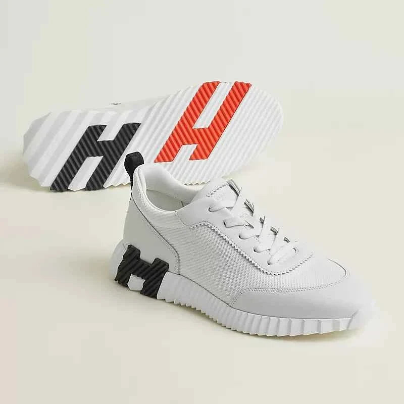 Bouncing sneaker