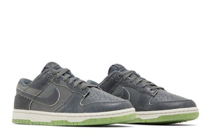 Nike Dunk Low SE Halloween Cauldron