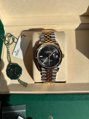 Rolex Datejust Unworn with papers & box