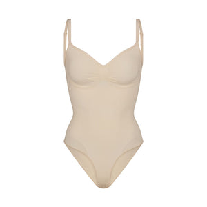 SKIMS SEAMLESS SCULPT BRIEF BODYSUIT