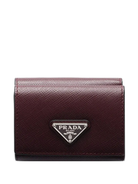 snap triangle leather wallet
