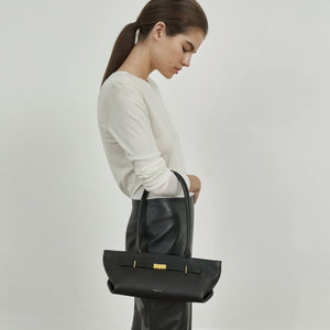 DeMellier The New York Shoulder black small grain